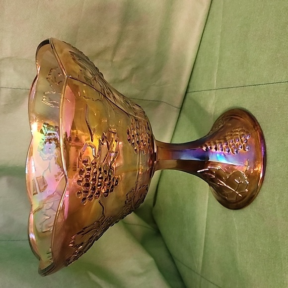 Vintage Iridescent Gold Carnival Glass Indiana Glass Harvest 8" Wedding Bowl - Picture 5 of 7